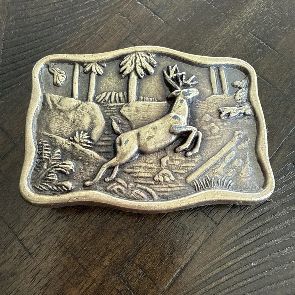 Vtg Buck‎ Deer Stag Wildlife Hunting Hunter Sportsman Solid Brass Belt Buckle